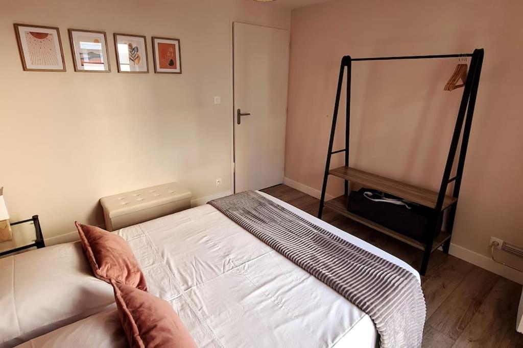 Holiday home Le Nid Des Epesses Les Epesses